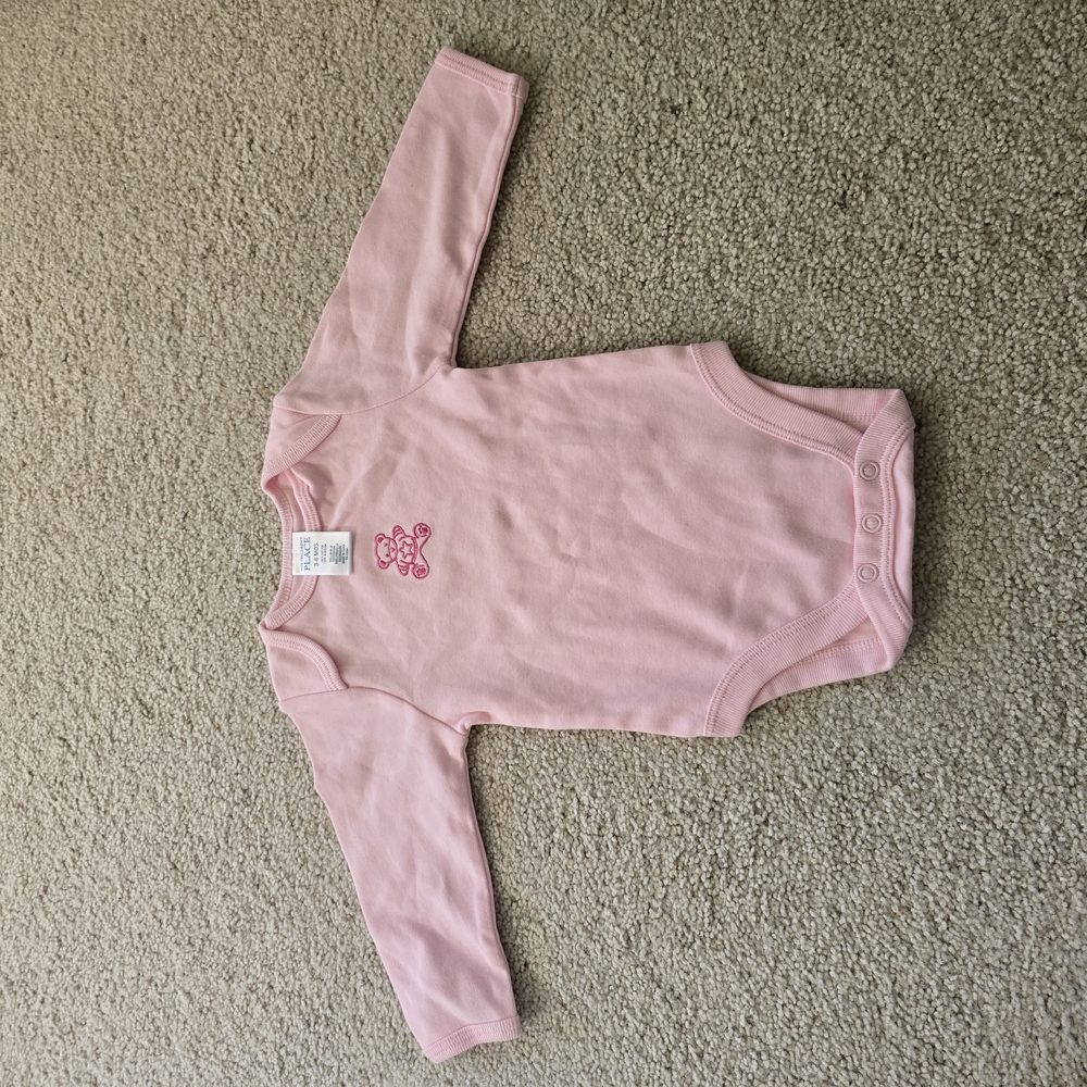 💗Pink Long Sleeve Baby Onesie